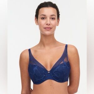 Chantelle True Lace Comfort Plunge Bra Women’s size 34DDD